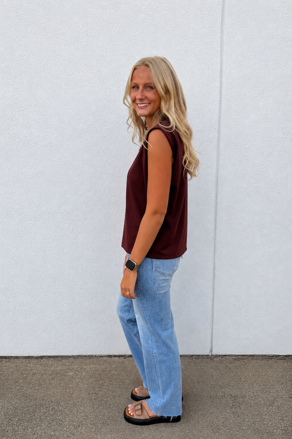 Hidden - Ella Mid-Rise Straight Medium Wash Stretch Jeans