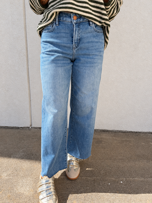 Hidden - Logan Medium Wash Mid Rise Petite Dad Jeans