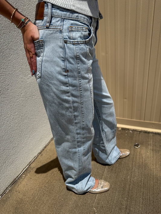 Hidden - Logan Light Wash Relaxed Dad Jean