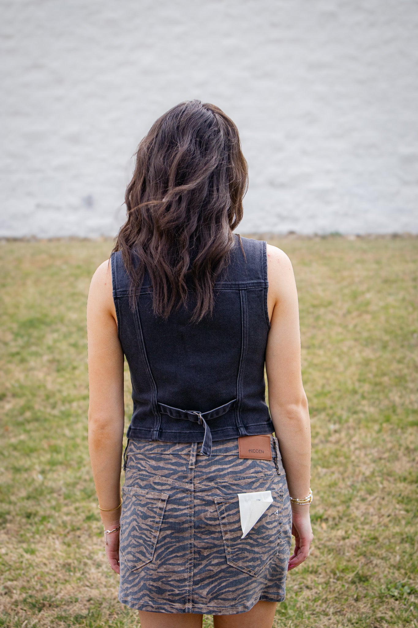 Hidden - Rebel Fitted Denim Vest - CHARCOAL