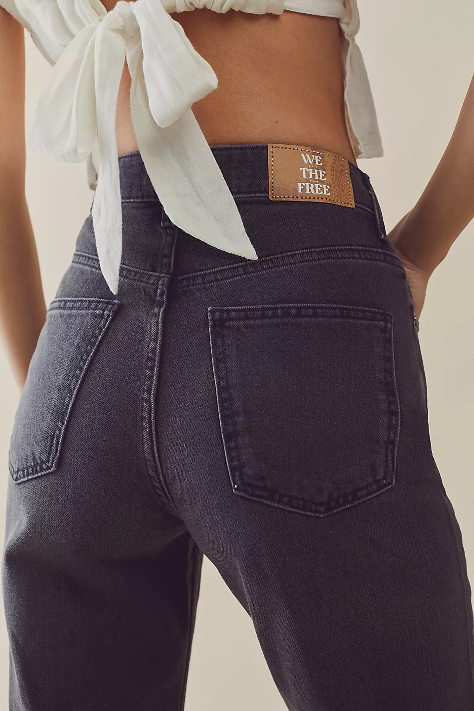 Free People - Pacifica Straight-Leg Jeans - WORN BLACK