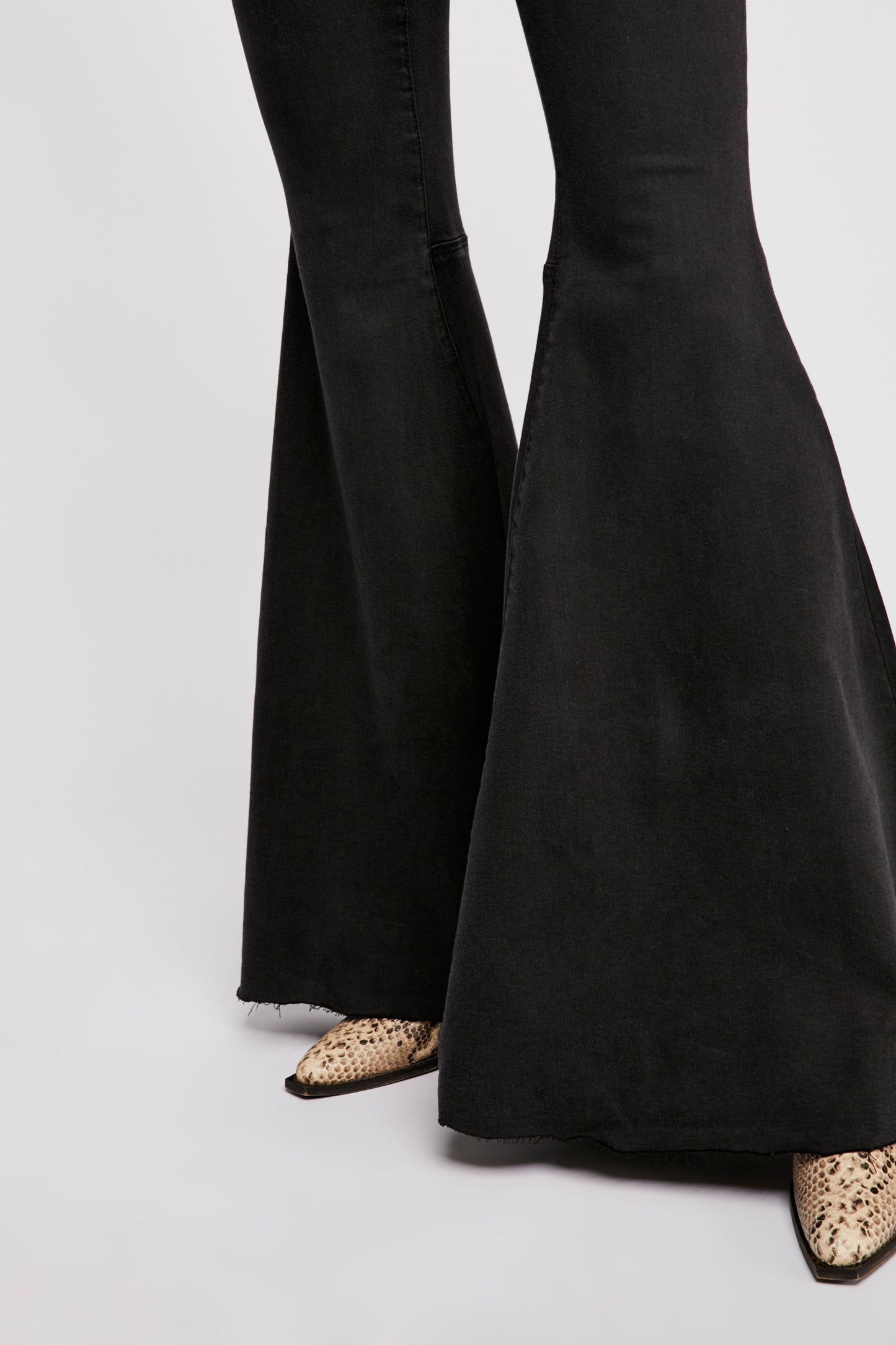 Free People - Float On Flare - Smokestack