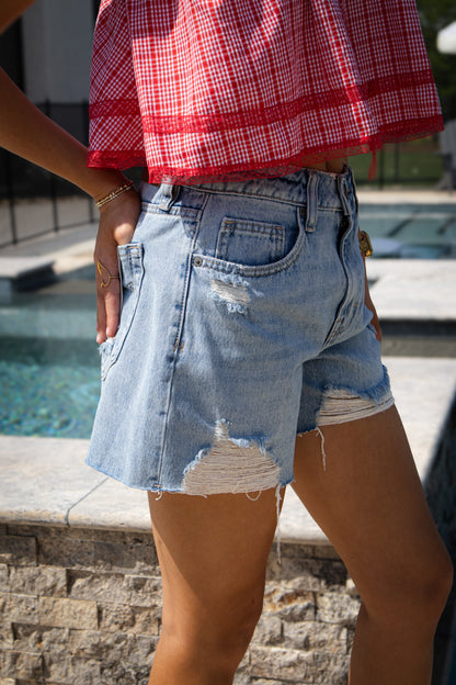 Hidden - FINN - Medium Light Distressed High Rise Short