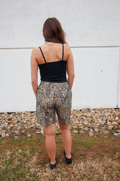 Aria Black Floral Lace Scalloped Cropped Cami