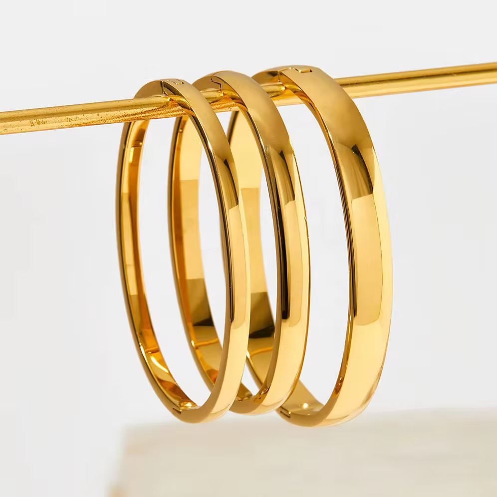 ADORN - Unfailing Love Gold Bangle - THICK