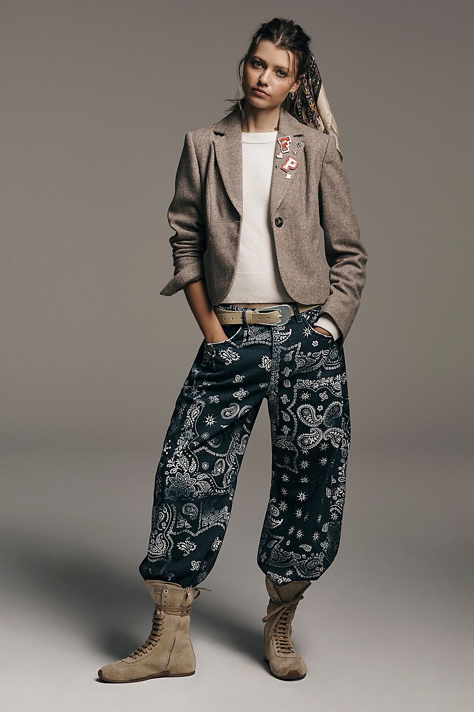 Free People - Good Luck Printed Barrel Jeans - NAVY BANDANA