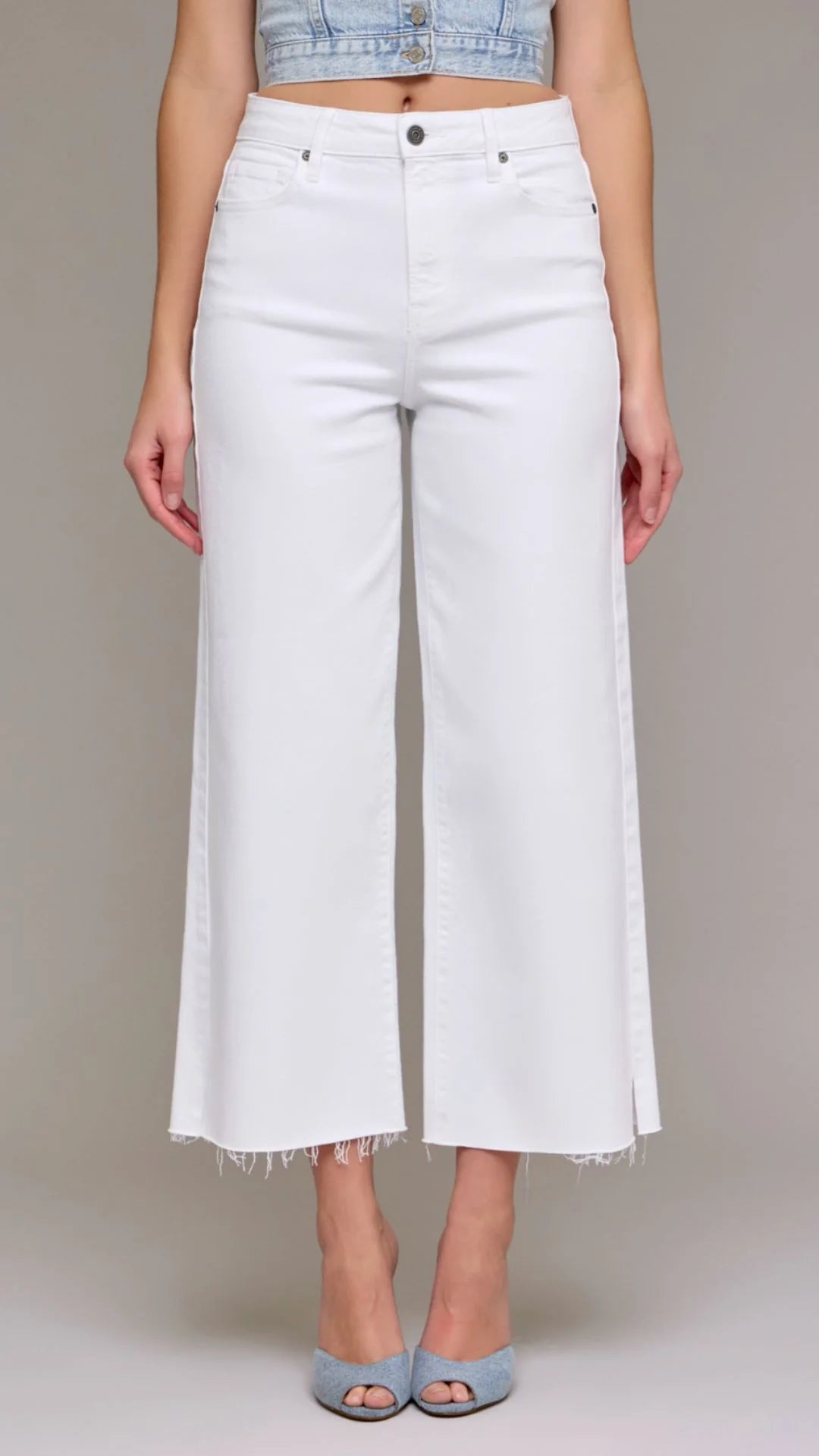 HIDDEN - Nori Cropped Raw Hem Wide Leg Jeans - WHITE