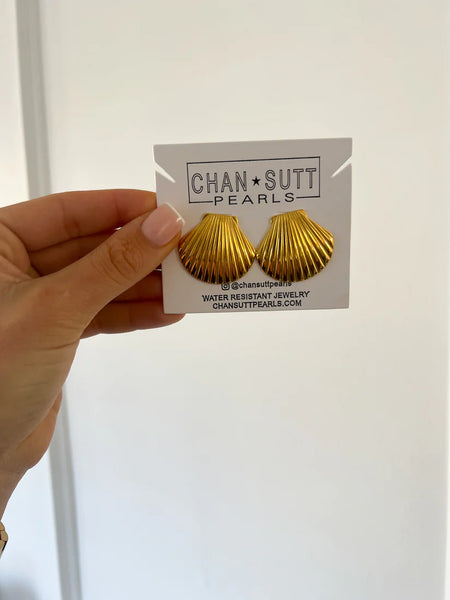 Chansutt Pearls - Sea Shell Earrings