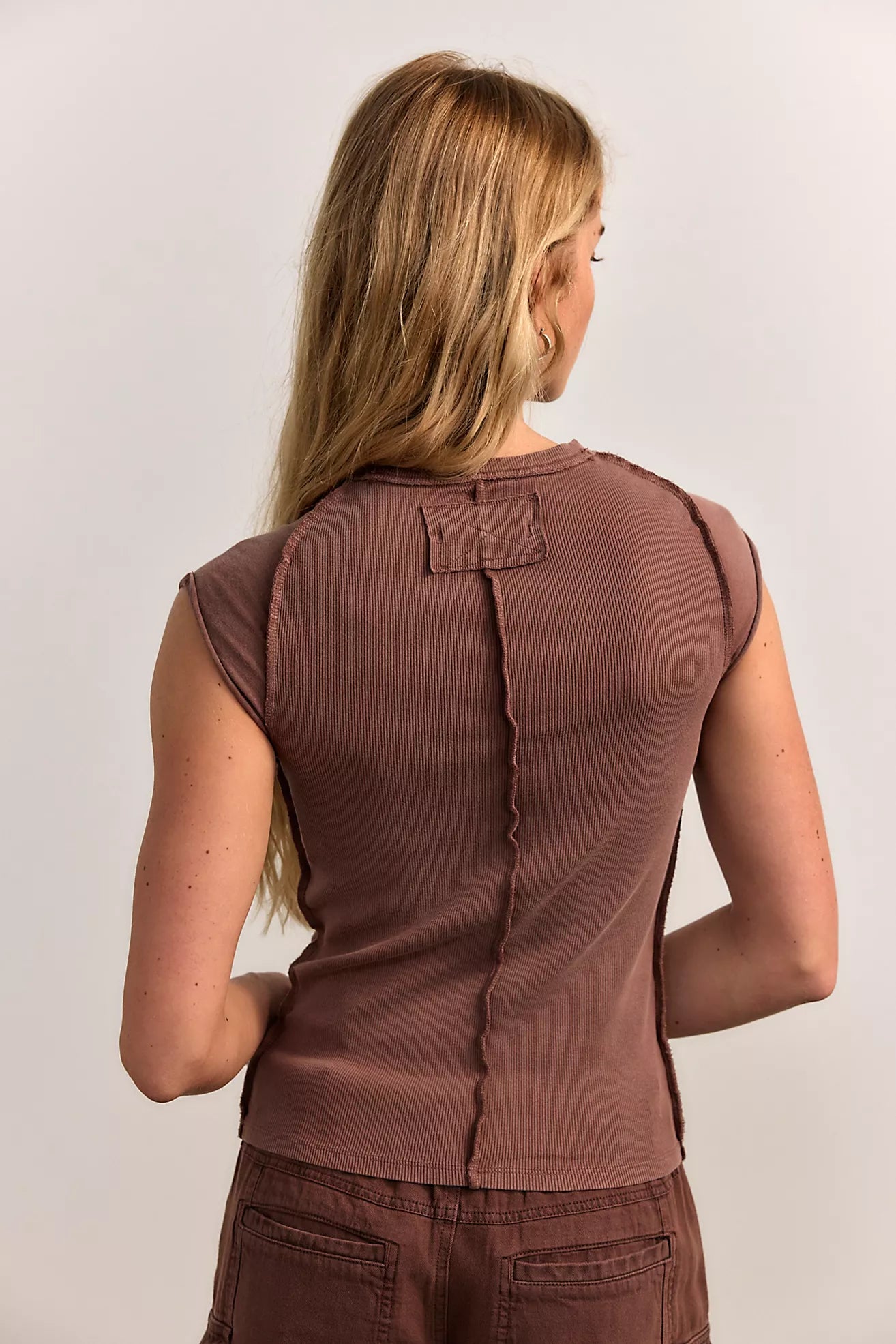 Free People - We The Free - Ever Had Ribbed Cap Sleeve Tee - Brunette/Brown