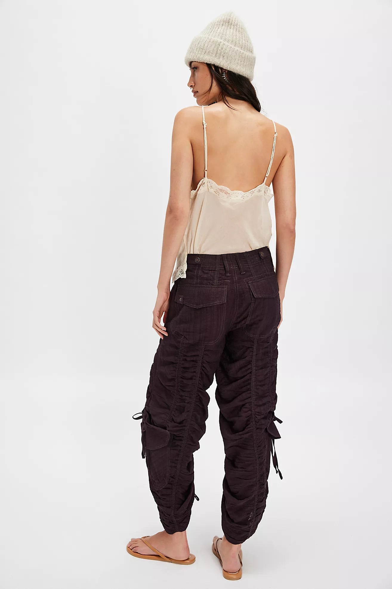 Free People - Scorpio Shirred Mid-Rise Cargo Pants - BLACK COFFEE