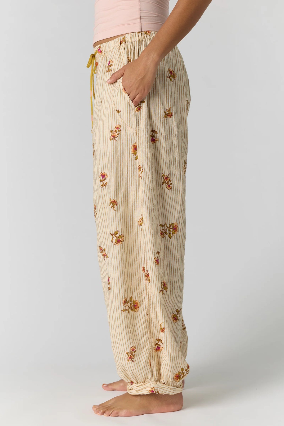 Free People - On Repeat Drawstring Pants - IVORY FLORAL