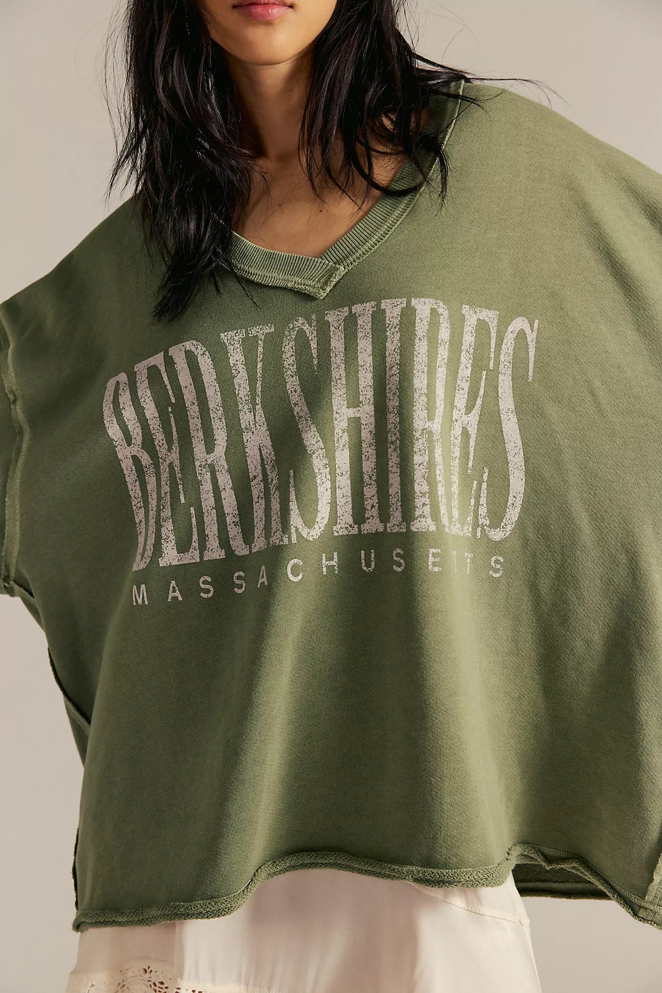 Free People - Venice V-Neck Graphic Sweatshirt - BERKSHIRES