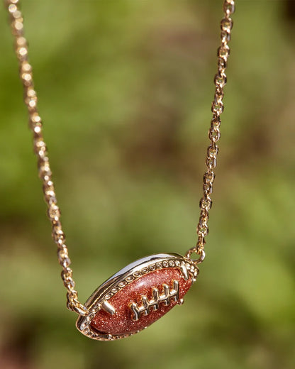 Kendra Scott - Football Gold Short Pendant Necklace in Orange Goldstone