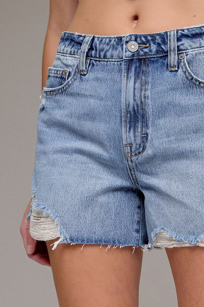 Hidden - FINN - Medium Light Distressed High Rise Short