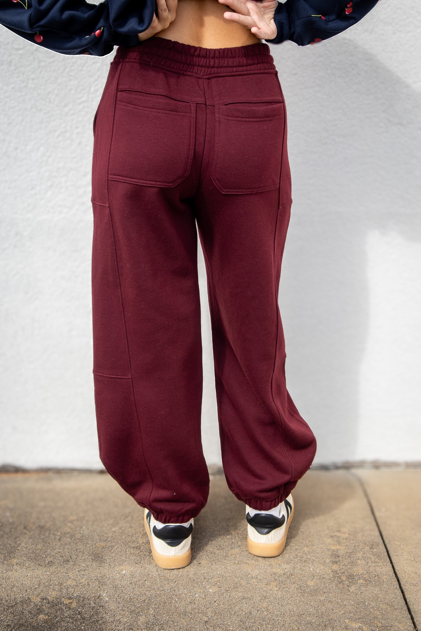 Weekend Barrel Fleece Joggers - DARK CHERRY