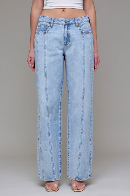 Hidden - Logan Light Wash Relaxed Dad Jean