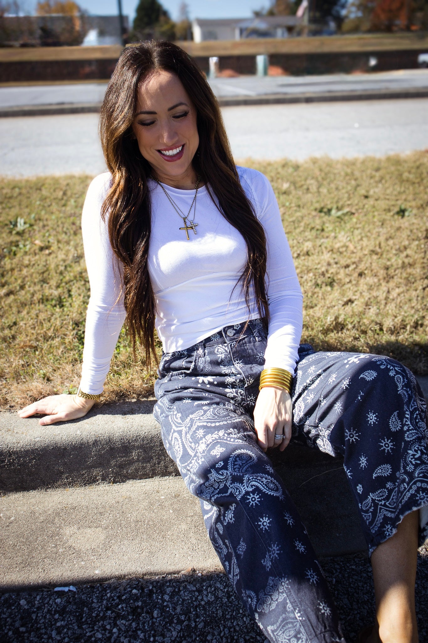 Free People - Good Luck Printed Barrel Jeans - NAVY BANDANA