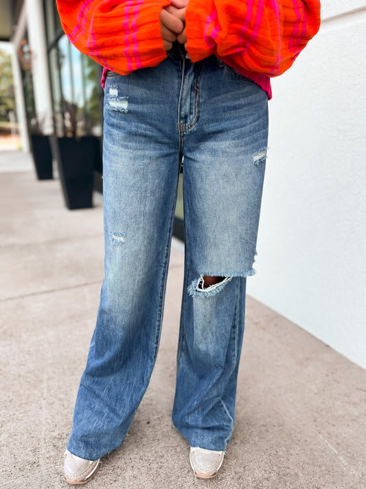 Trendy Loose Fit Dad Jeans