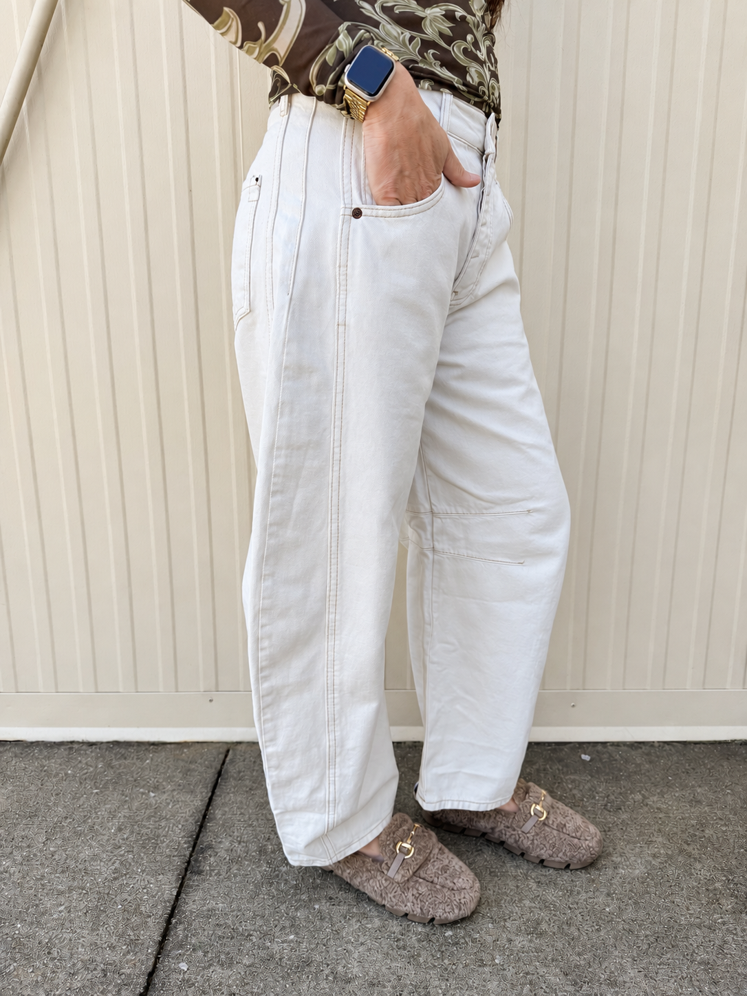 Free People - Good Luck Mid-Rise Barrel Jean - MILK