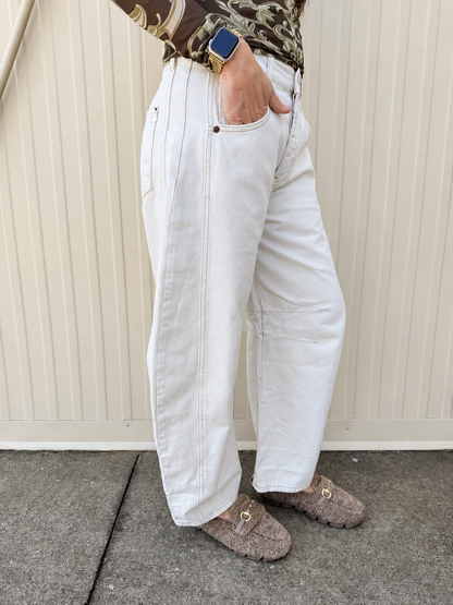 Free People - Good Luck Mid-Rise Barrel Jean - MILK