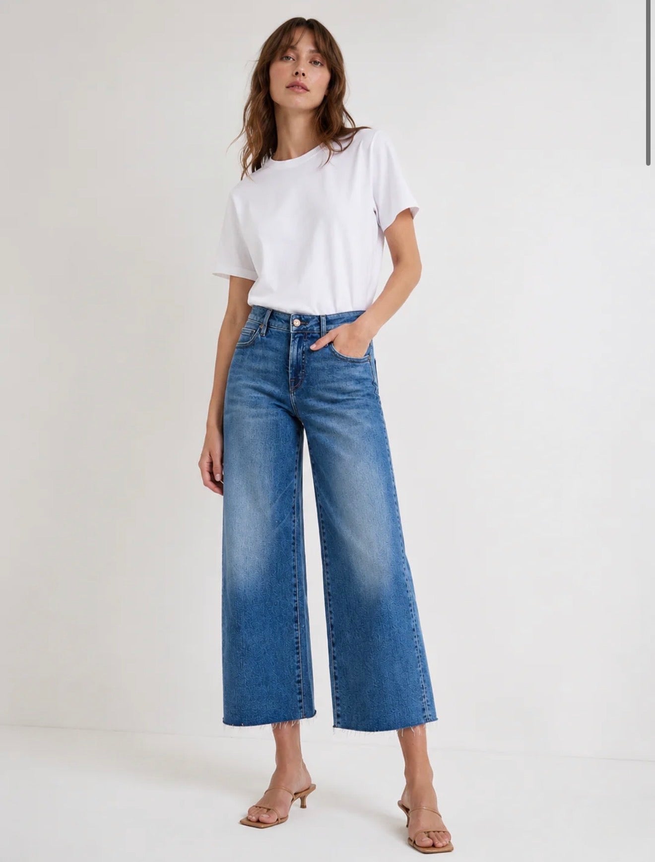 Hidden - Logan Medium Wash Mid Rise Petite Dad Jeans