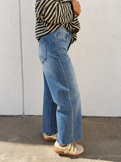 Hidden - Logan Medium Wash Mid Rise Petite Dad Jeans