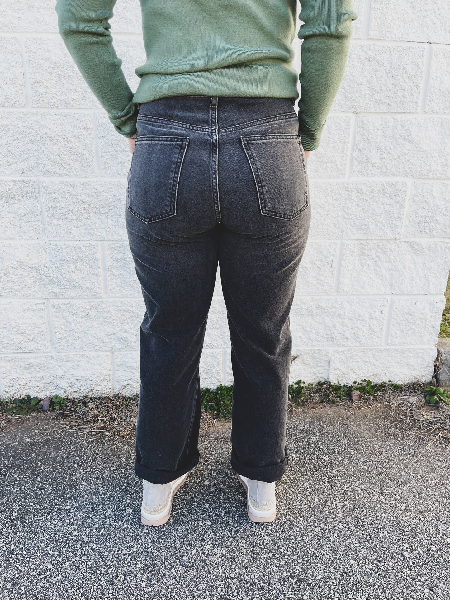 Free People - Pacifica Straight-Leg Jeans - WORN BLACK