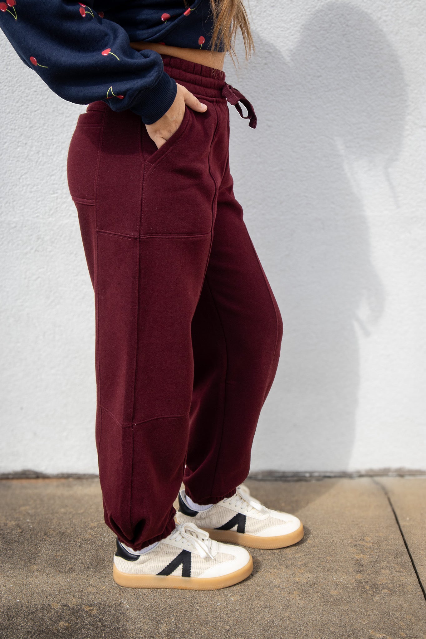 Weekend Barrel Fleece Joggers - DARK CHERRY