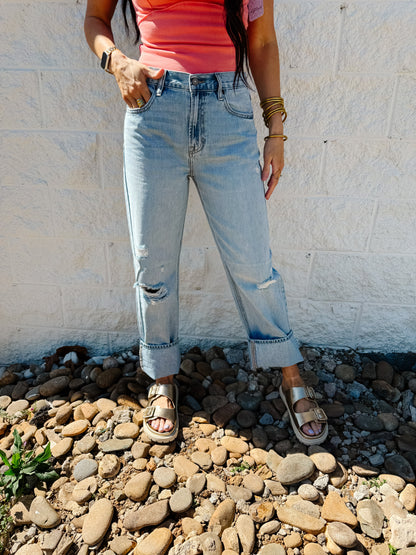 Hidden - BAILEY - Light Wash Relaxed Boyfriend Jean