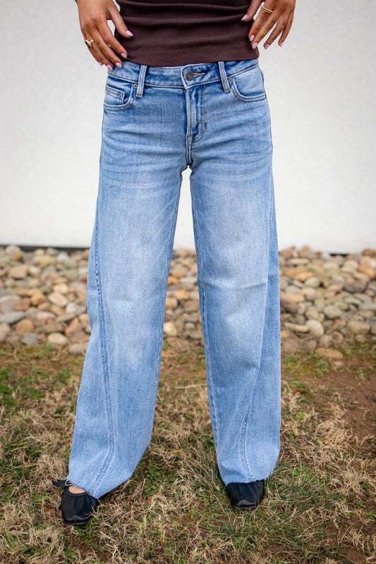 Copy
Shop Hidden Nori Mid-Rise Wide Leg Jeans. Featuring a flattering forward seam and elongating 32" inseam. Effortless style meets all-day comfort in a light wash.