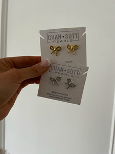 Chansutt Pearls - Small Gold Bow Earrings