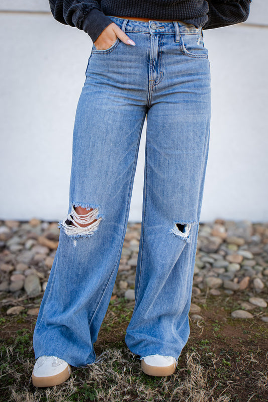 Hidden - NORI - Super Soft Oversized Wide Leg Jean - Medium Wash -33" Inseam