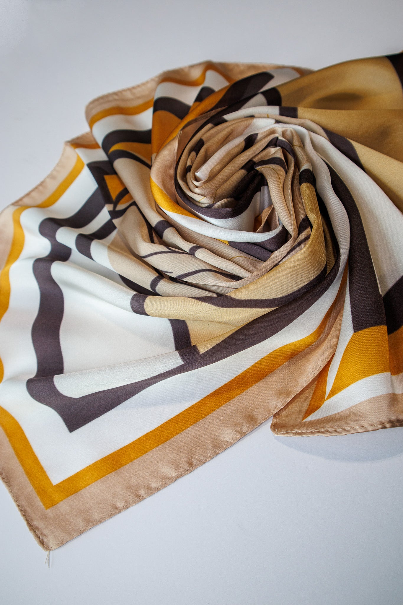 La Belle Rose Silky Scarf
