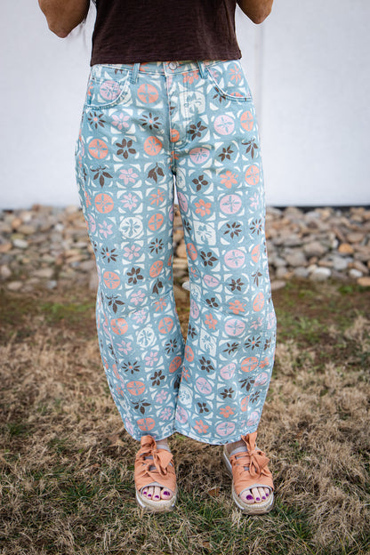 Free People - Good Luck Printed Barrel Jeans - JADE COMBO - DITSY BLOCK