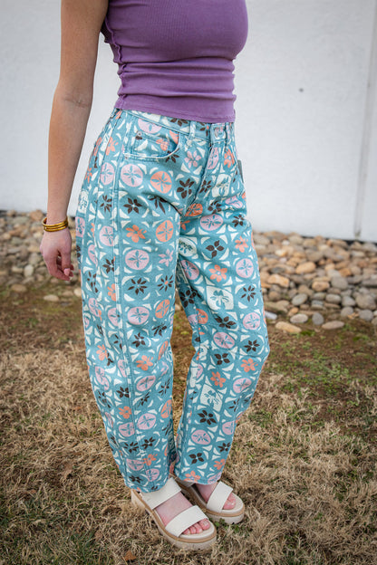Free People - Good Luck Printed Barrel Jeans - JADE COMBO - DITSY BLOCK
