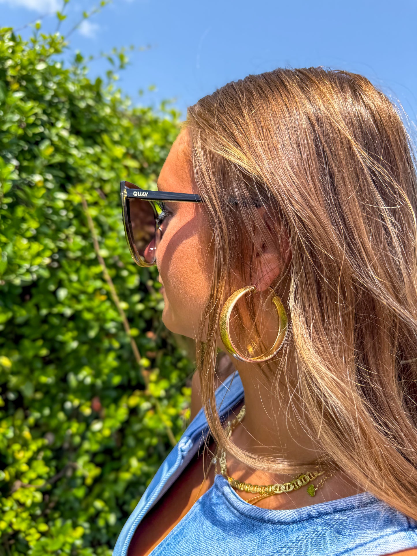 QUAY - EVER AFTER - Black Yellow Frame/Brown Lens