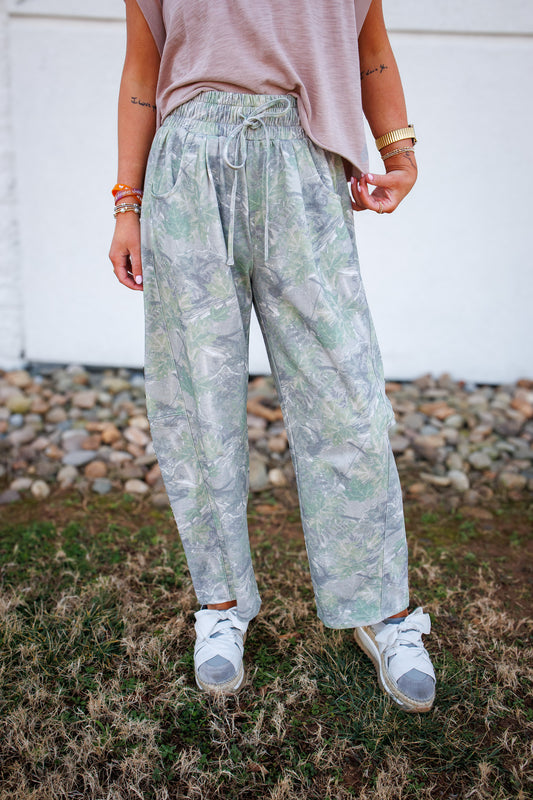 Comfort Camo Barrel Joggers
