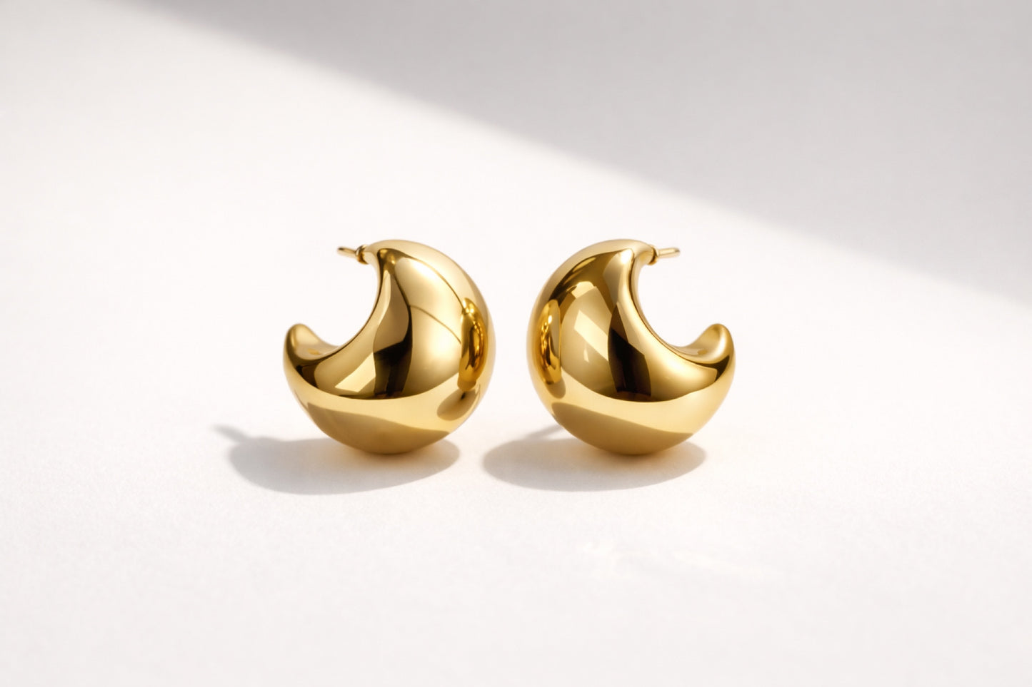 ADORN - Shield Of Faith Gold Huggie Hoops