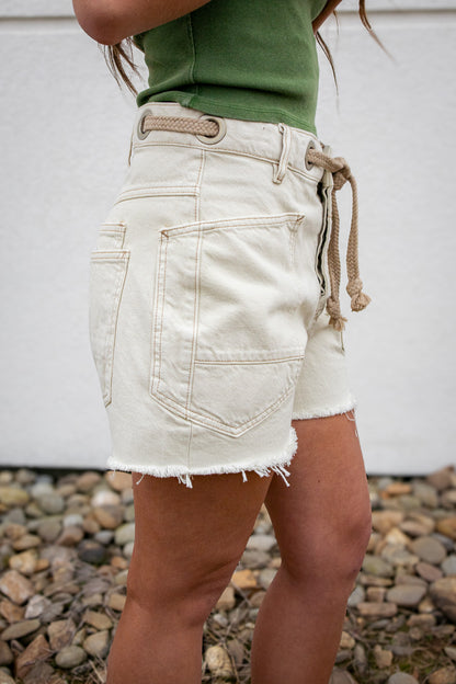 Free People - Moxie Barrel Shorts - WHITE