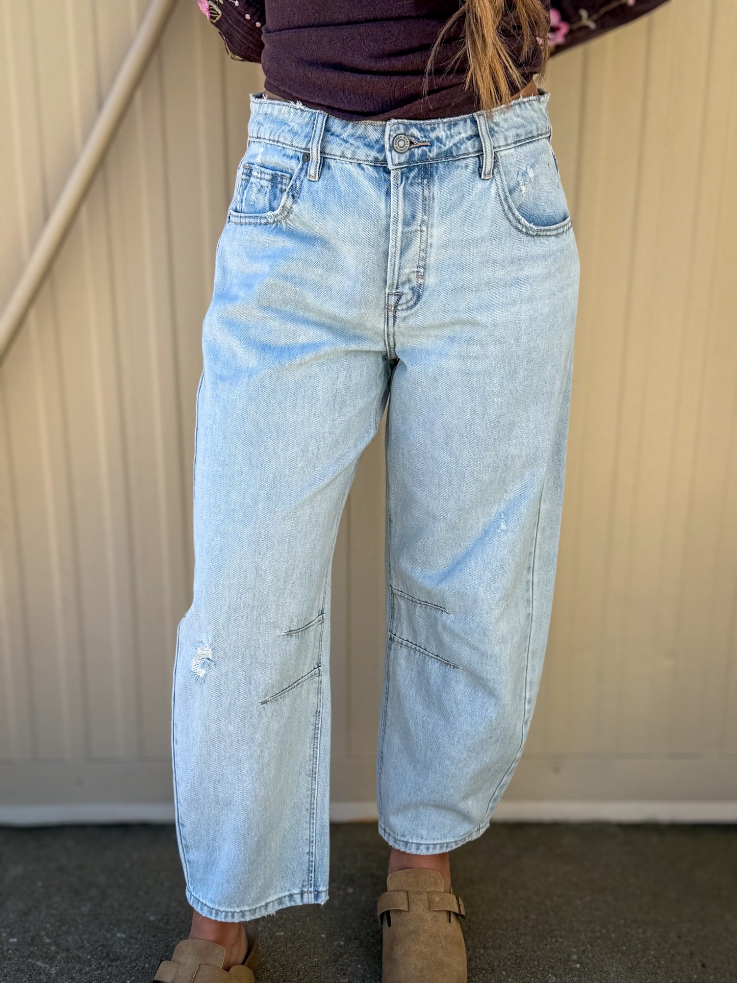 Hidden - SAMMIE - Light Wash 25" Inseam Barrel Jean