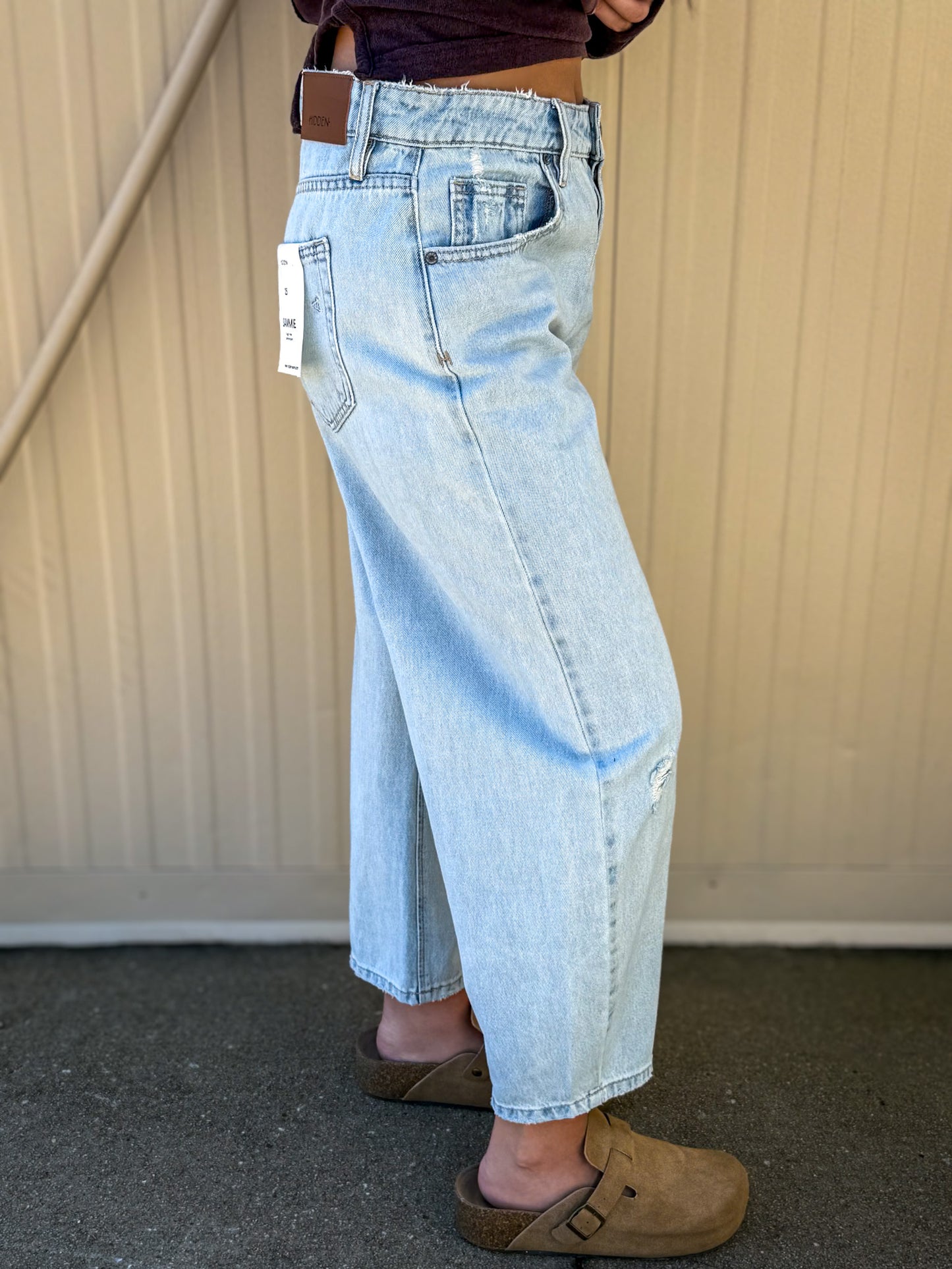Hidden - SAMMIE - Light Wash 25" Inseam Barrel Jean