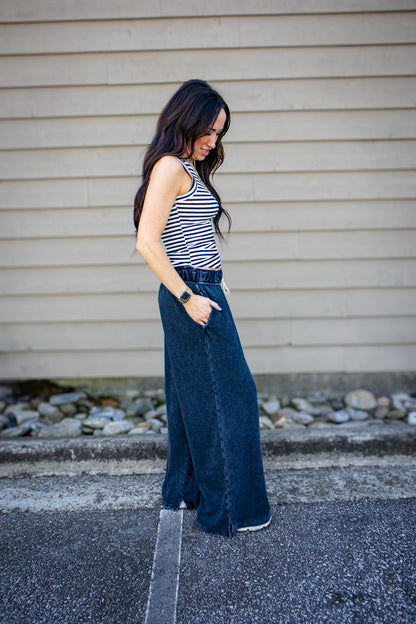 Go-To Striped Tank - BLACK