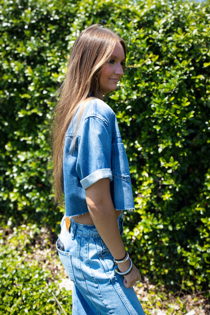 Hidden - Abbey Medium Wash Super Soft Boxy Cropped Shirt