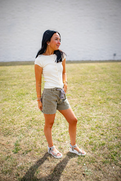 Free People - Moxie Barrel Shorts - FERN