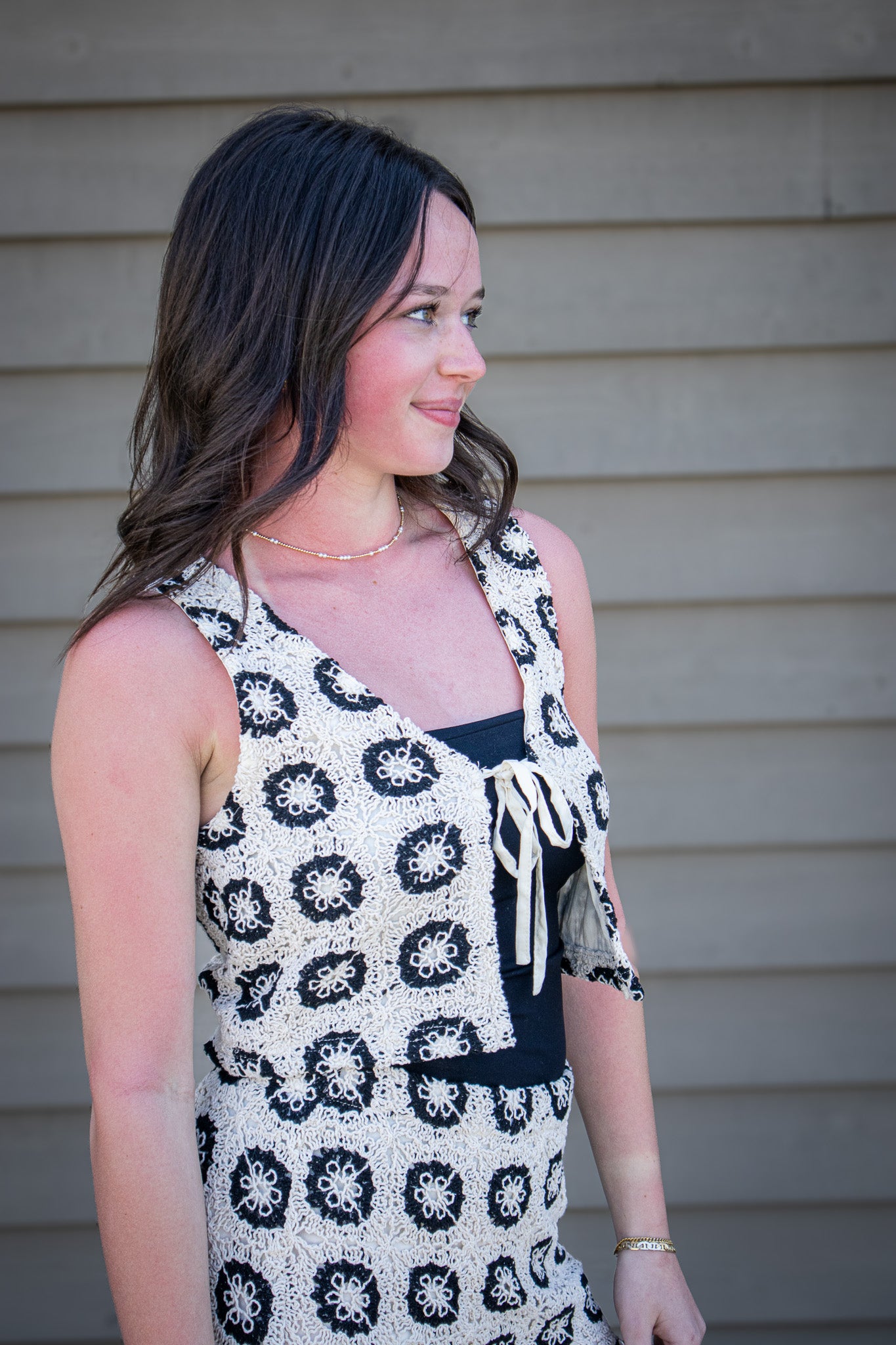 Crochet Blooms Tie Vest - CREAM/BLACK