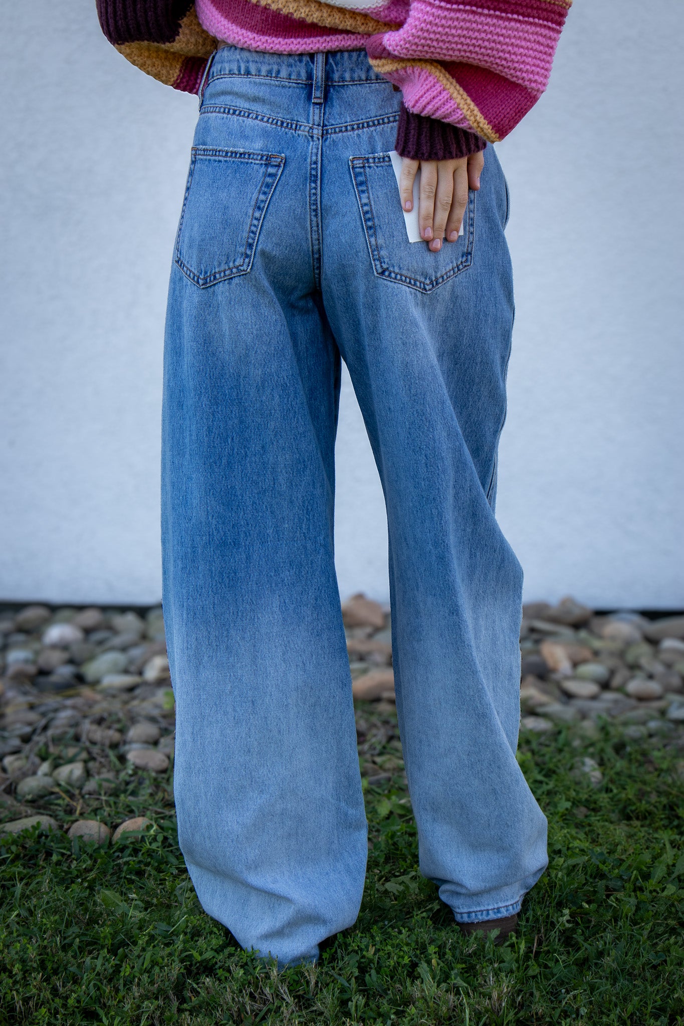 Hidden - SAMMIE - Medium Light 33" Inseam Classic Barrel Jean