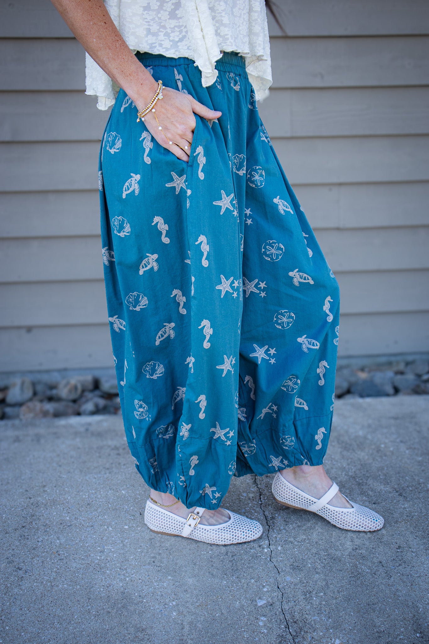 Free People - Moonflower Printed Balloon Pants - UNDER THE SEA