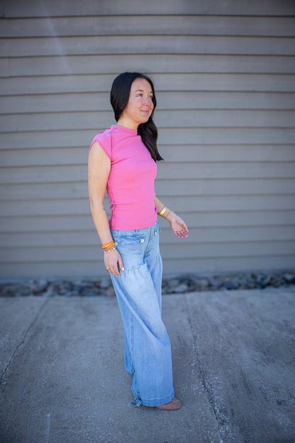 Free People - Ever Had Ribbed Cap Sleeve Tee - STRAWBERRY RHUBARB