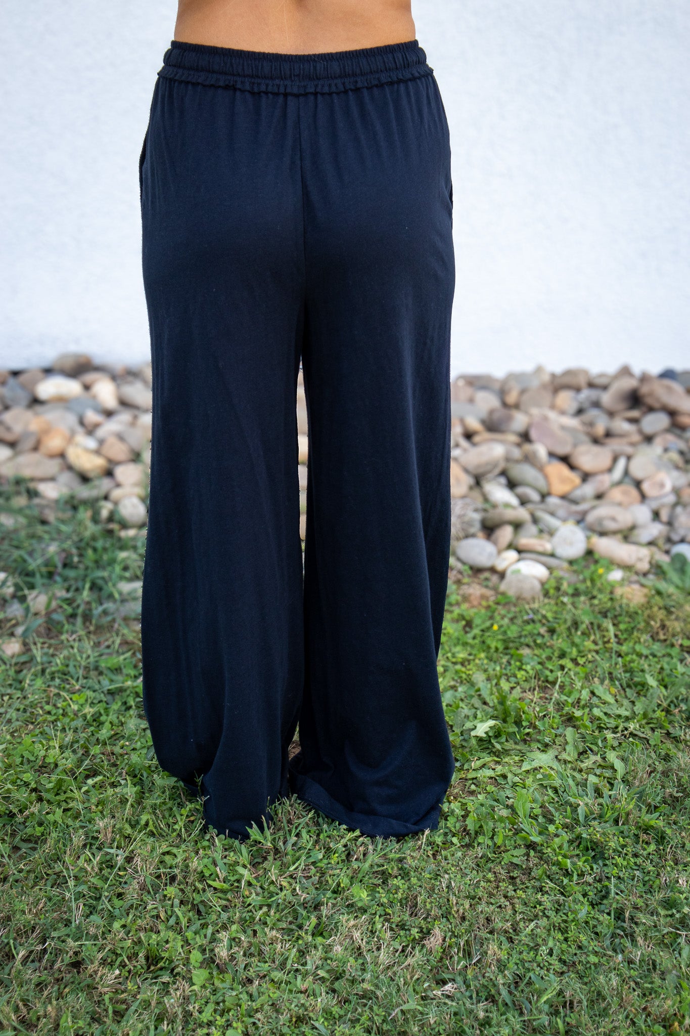 Everyday Essential Lounge Pants - BLACK