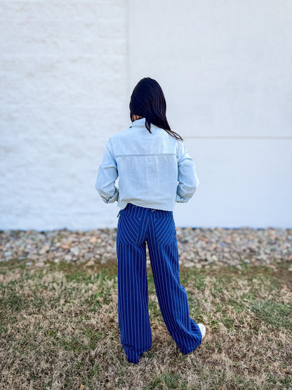 Hidden - Abbey Light Wash Cropped Denim Shirt